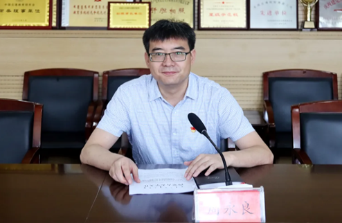 黨委委員、副院長    周永良