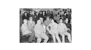 布赫、郝建秀同志來我校視察工作