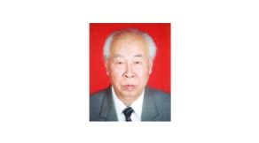 崔瑞珍.1980年－1984年任學(xué)校校長；1984年－1989年任學(xué)校黨委書記